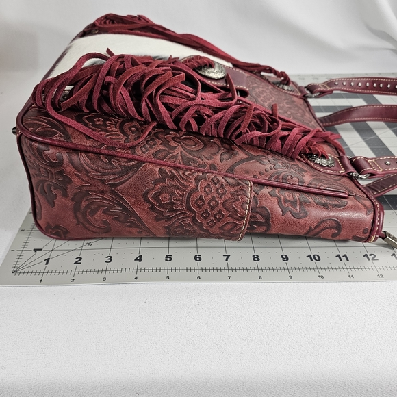 Trinity Ranch Embossed Concealed Carry Purse - Picture 7 of 16